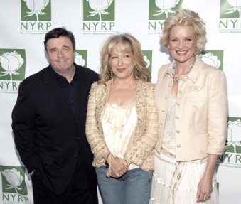 Фото - Нэйтан Лейн: 339x287 / 23 Кб