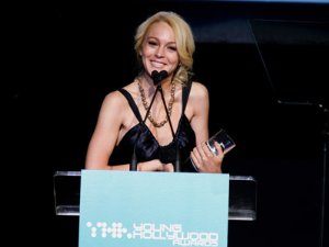 Фото - Линдси Лохан: 300x225 / 10 Кб