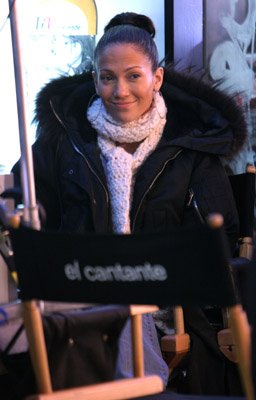 Фото - Дженнифер Лопес: 256x400 / 22 Кб