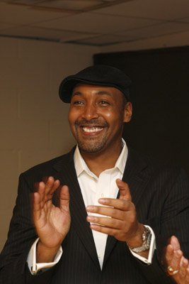 Фото - Джесси Л. Мартин: 267x400 / 17 Кб