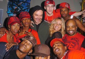 Фото - Памела Андерсон: 275x189 / 18 Кб