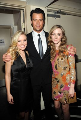 Фото - Кристен Белл: 270x400 / 24 Кб