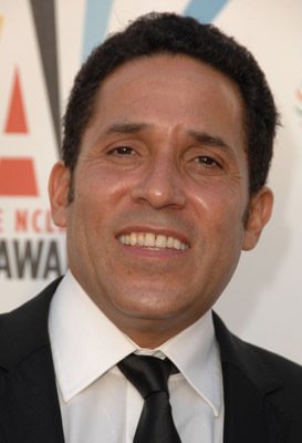 Фото - Оскар Нунез: 273x400 / 18 Кб