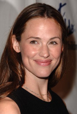 Фото - Дженнифер Гарнер: 273x400 / 22 Кб