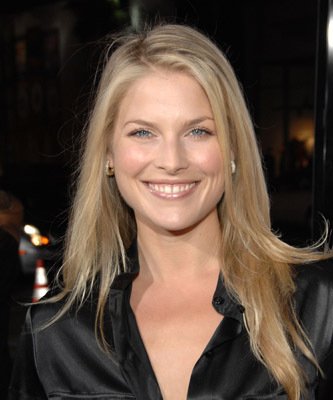 Фото - Эли Лартер: 333x400 / 25 Кб