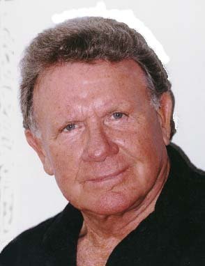 Фото - Чак Хикс: 294x382 / 19 Кб