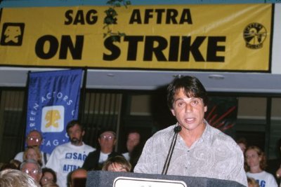 Фото - Тони Данза: 400x267 / 26 Кб