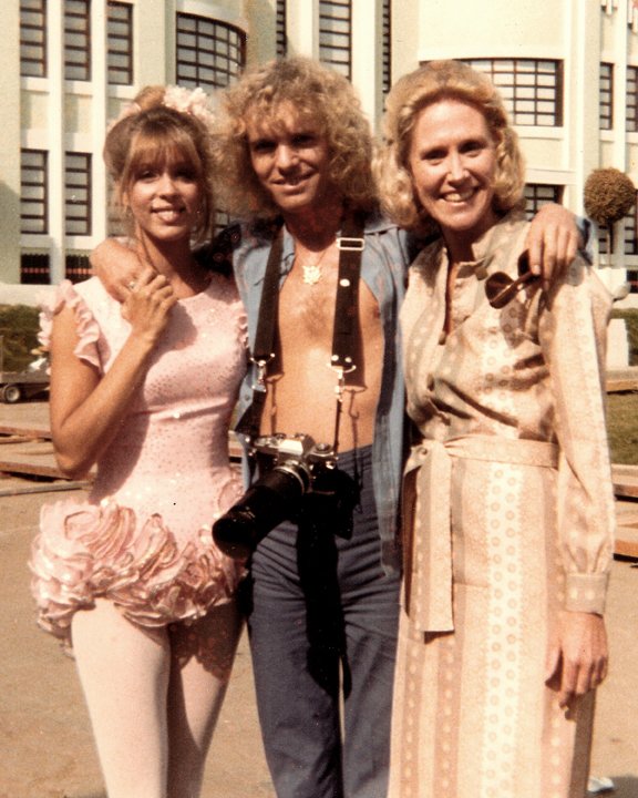 Фото - Jay W. MacIntosh: 576x720 / 94 Кб