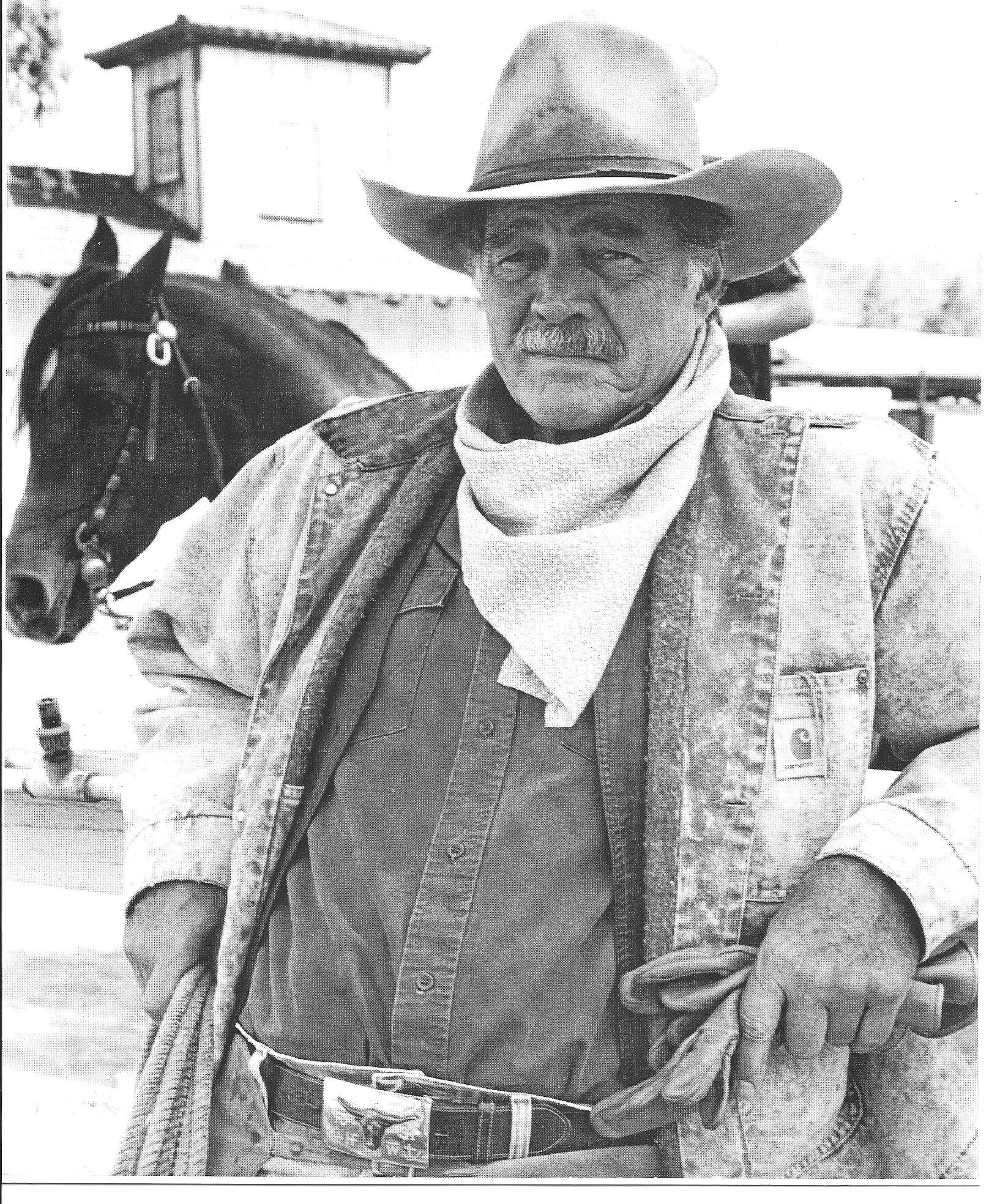 Фото - Кэл Бартлетт: 1616x1968 / 1295 Кб