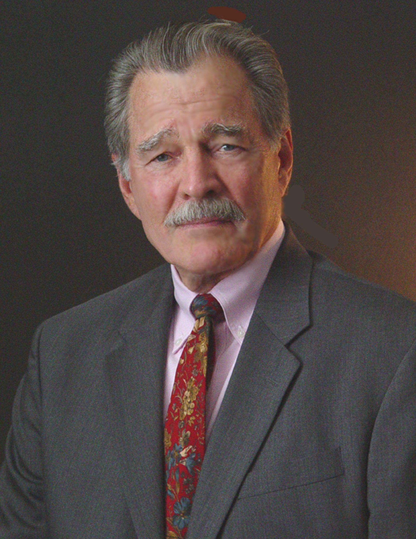 Фото - Кэл Бартлетт: 1583x2048 / 396 Кб