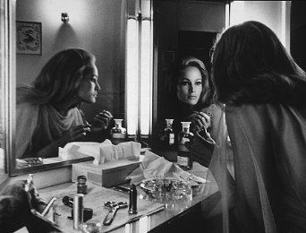 Фото - Урсула Андресс: 342x260 / 22 Кб