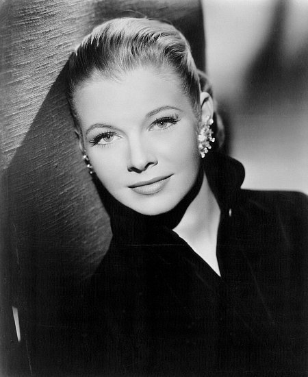 Фото - Долорес Майклс: 450x550 / 47 Кб