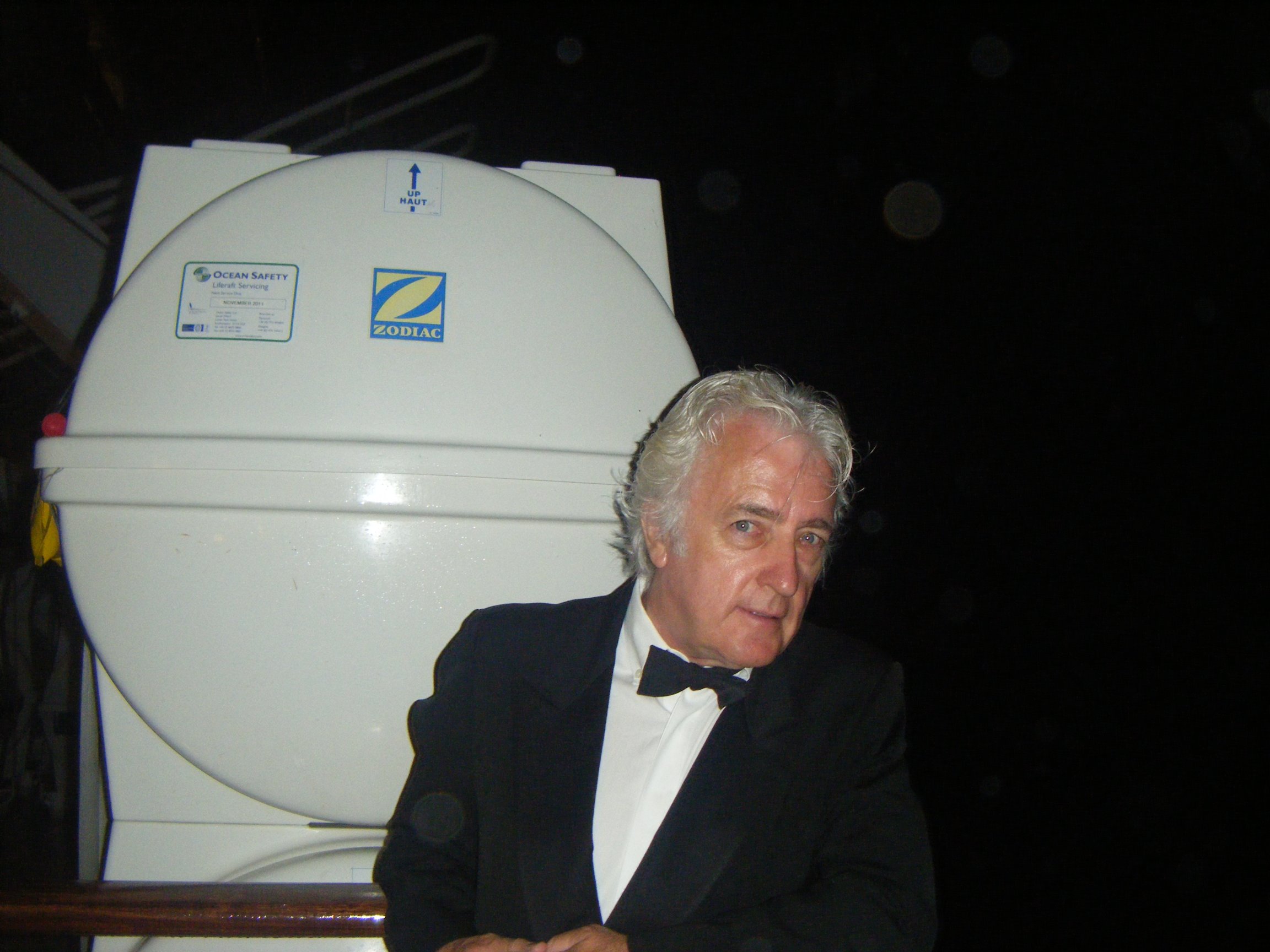 Фото - Chris Sullivan: 2304x1728 / 366 Кб