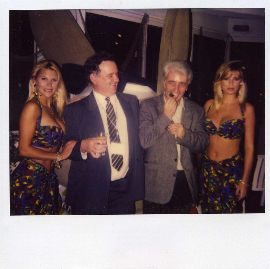 Фото - Chris Sullivan: 1140x1134 / 143 Кб