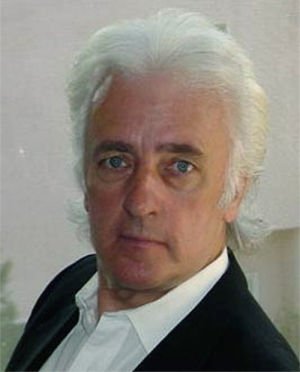 Фото - Chris Sullivan: 300x372 / 16 Кб