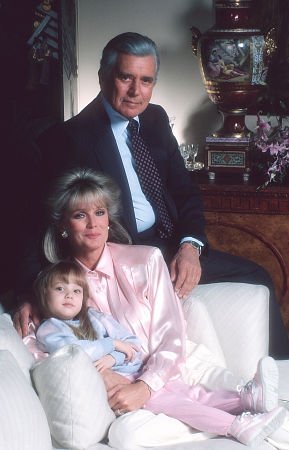 Фото - Линда Эванс: 289x450 / 28 Кб