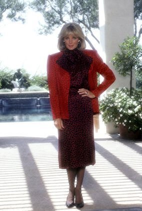 Фото - Линда Эванс: 284x420 / 30 Кб