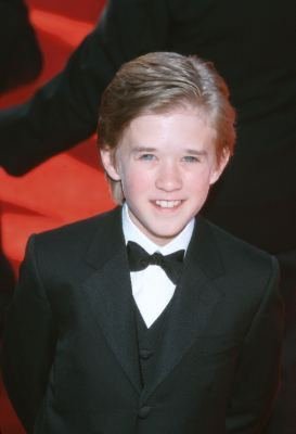 Фото - Хэйли Джоэл Осмент: 273x400 / 13 Кб