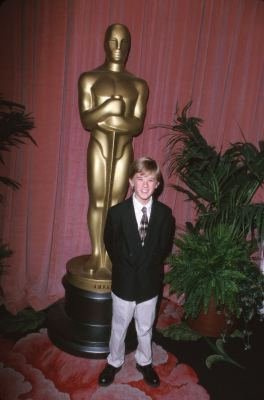 Фото - Хэйли Джоэл Осмент: 264x400 / 19 Кб