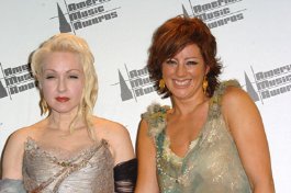 Фото - Синди Лоупер: 265x176 / 14 Кб