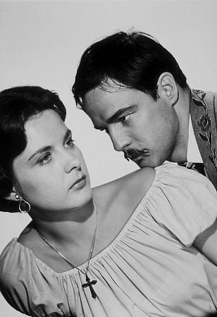 Фото - Марлон Брандо: 308x450 / 29 Кб