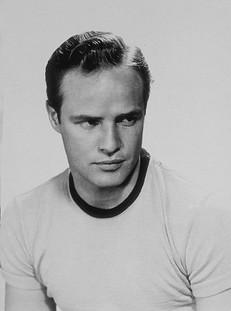 Фото - Марлон Брандо: 334x450 / 19 Кб