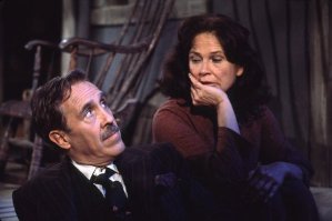 Фото - Коллин Дьюхерст: 299x199 / 12 Кб