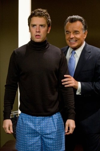 Фото - Рэй Уайз: 333x500 / 29 Кб