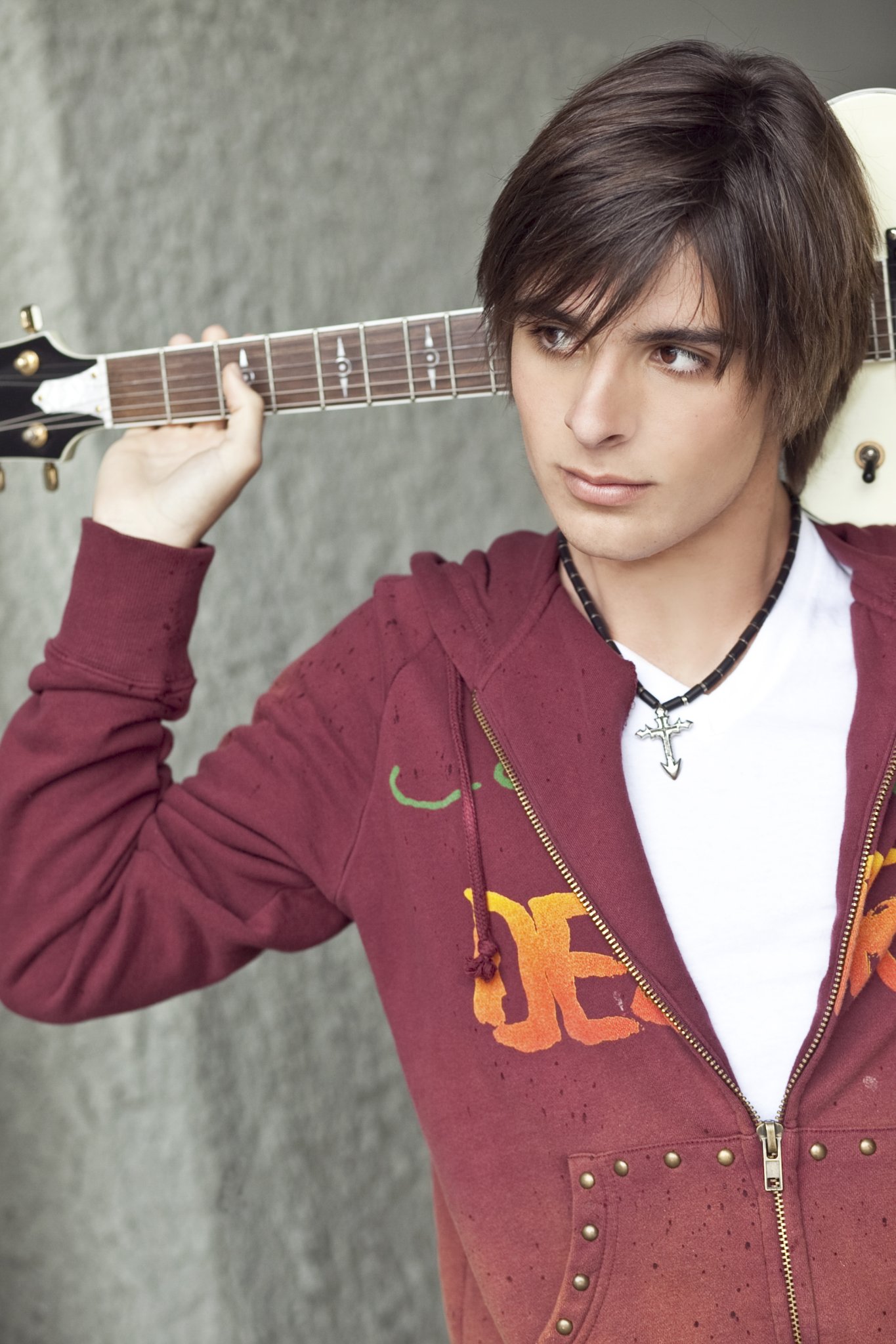 Фото - Сэм Стоун: 1365x2048 / 346 Кб