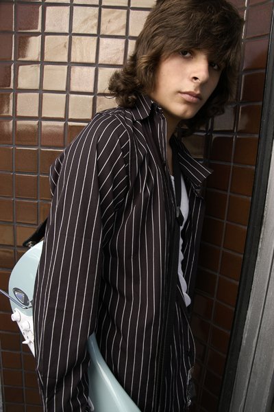 Фото - Сэм Стоун: 400x600 / 57 Кб