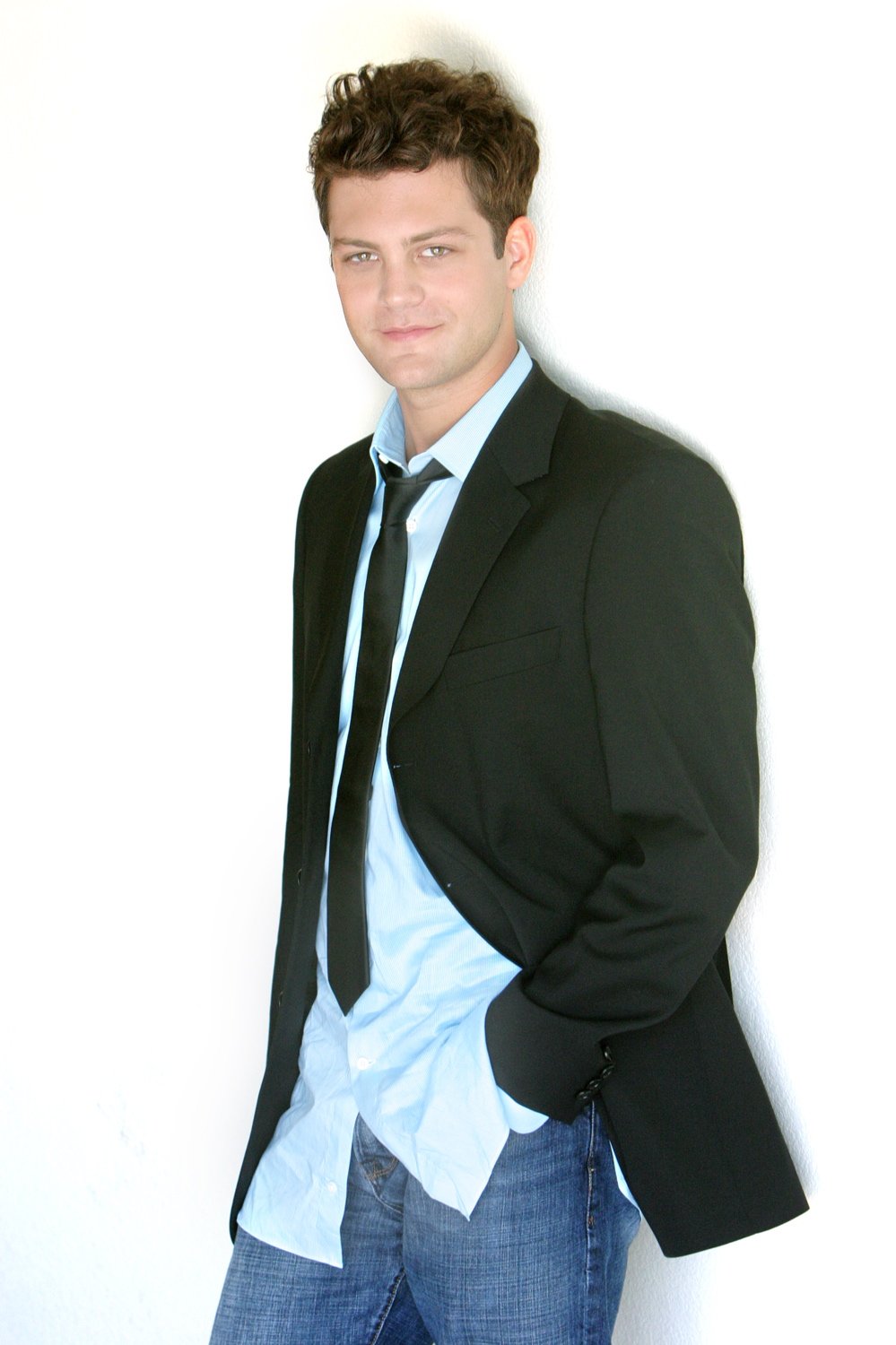 Фото - Ван Хьюз: 999x1500 / 133 Кб