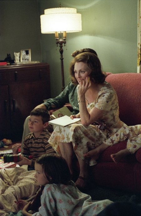 Фото - Джулианна Мур: 450x690 / 58 Кб