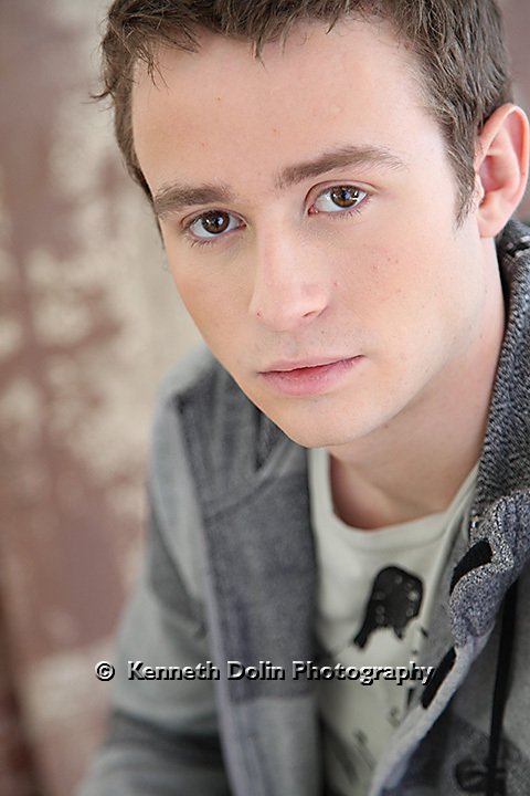 Фото - Николас Пурселл: 480x720 / 54 Кб