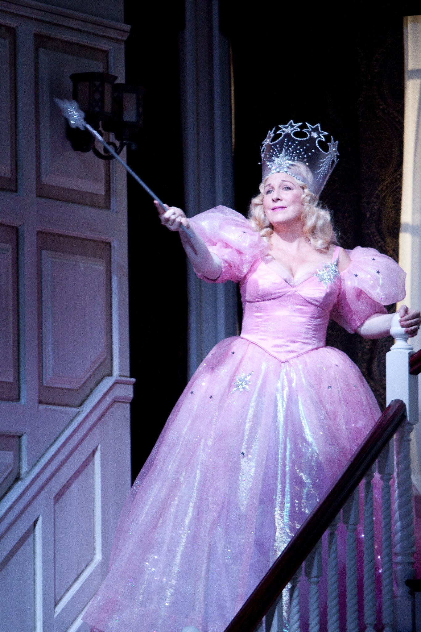 Фото - Кэйт Скиннер: 1365x2048 / 431 Кб