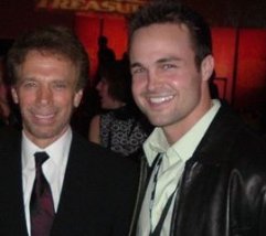 Фото - Джастин Смит: 241x214 / 11 Кб