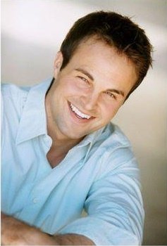 Фото - Джастин Смит: 237x350 / 17 Кб