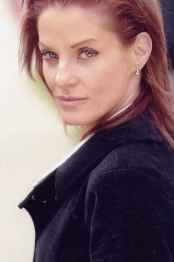 Фото - Хелен Уди: 352x531 / 26 Кб