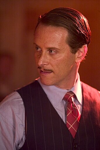 Фото - Стивен Уэбер: 342x512 / 28 Кб