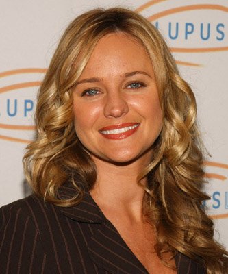 Фото - Шарон Кейс: 333x400 / 31 Кб