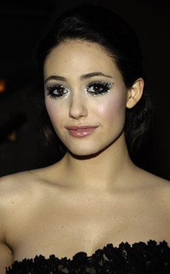 Фото - Эмми Россам: 249x400 / 16 Кб