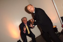 Фото - Гектор Элизондо: 265x176 / 9 Кб