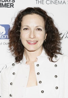 Фото - Биби Ньювирт: 275x400 / 21 Кб