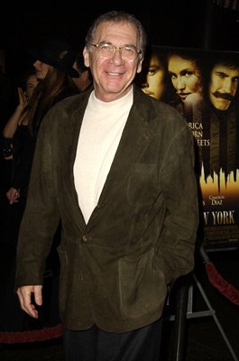 Фото - Сидни Поллак: 265x400 / 20 Кб