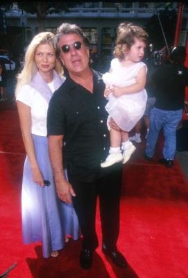 Фото - Джон Питерс: 271x400 / 21 Кб