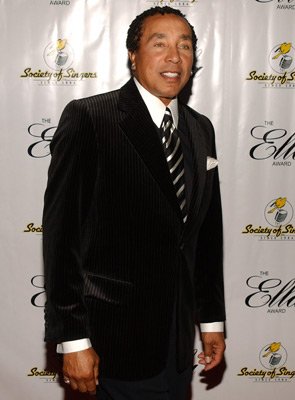 Фото - Smokey Robinson: 295x400 / 23 Кб