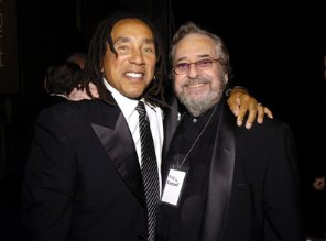 Фото - Smokey Robinson: 296x219 / 11 Кб