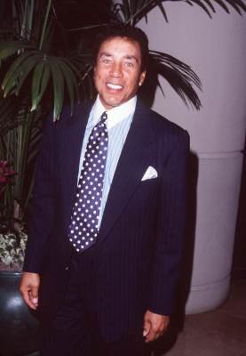 Фото - Smokey Robinson: 277x400 / 18 Кб