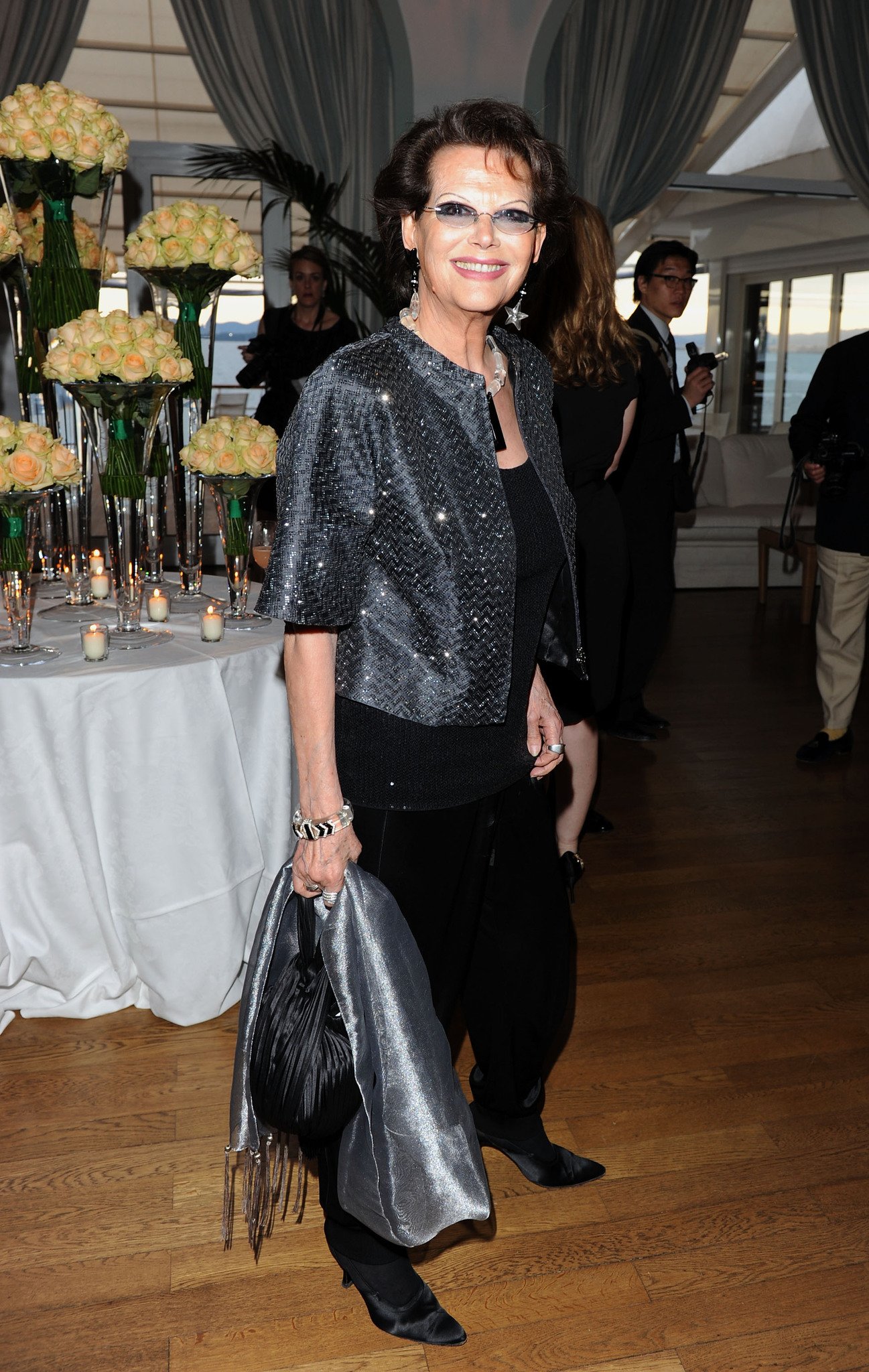 Фото - Клаудия Кардинале: 1297x2048 / 532 Кб