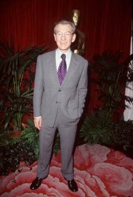 Фото - Иэн МакКеллен: 271x400 / 22 Кб