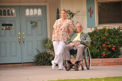 Фото - Daniel D. Halleck: 399x265 / 29 Кб